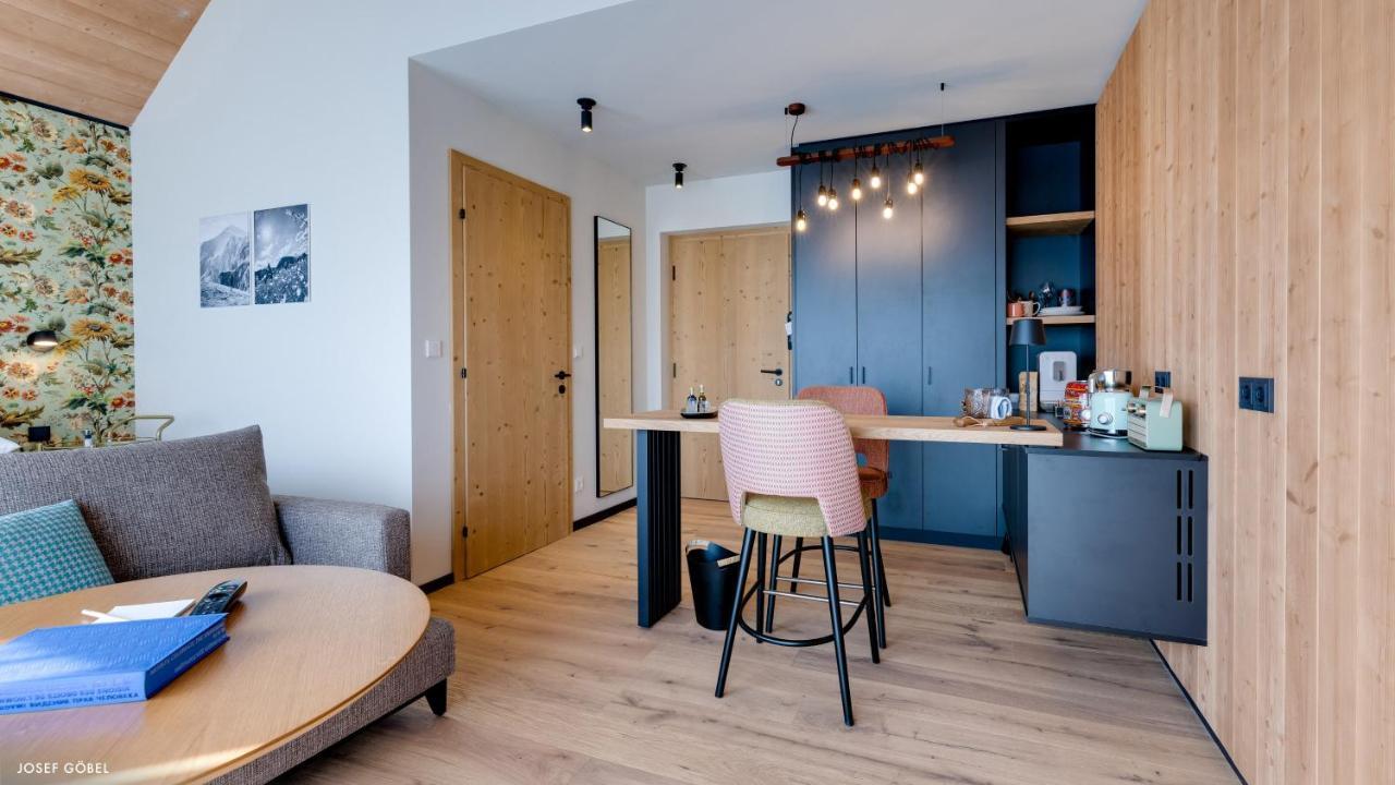 Hideaway Hotel Montestyria Chalets & Suiten マリアツェル エクステリア 写真
