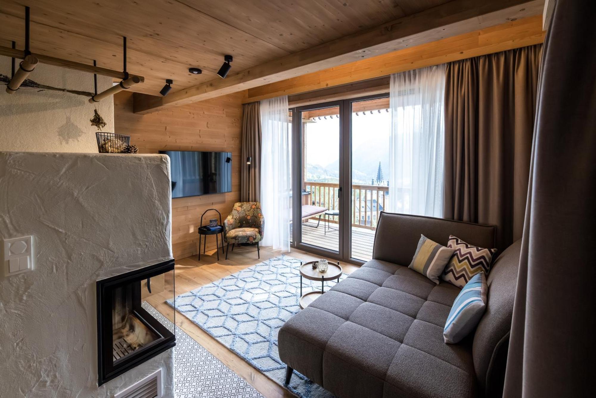 Hideaway Hotel Montestyria Chalets & Suiten マリアツェル エクステリア 写真