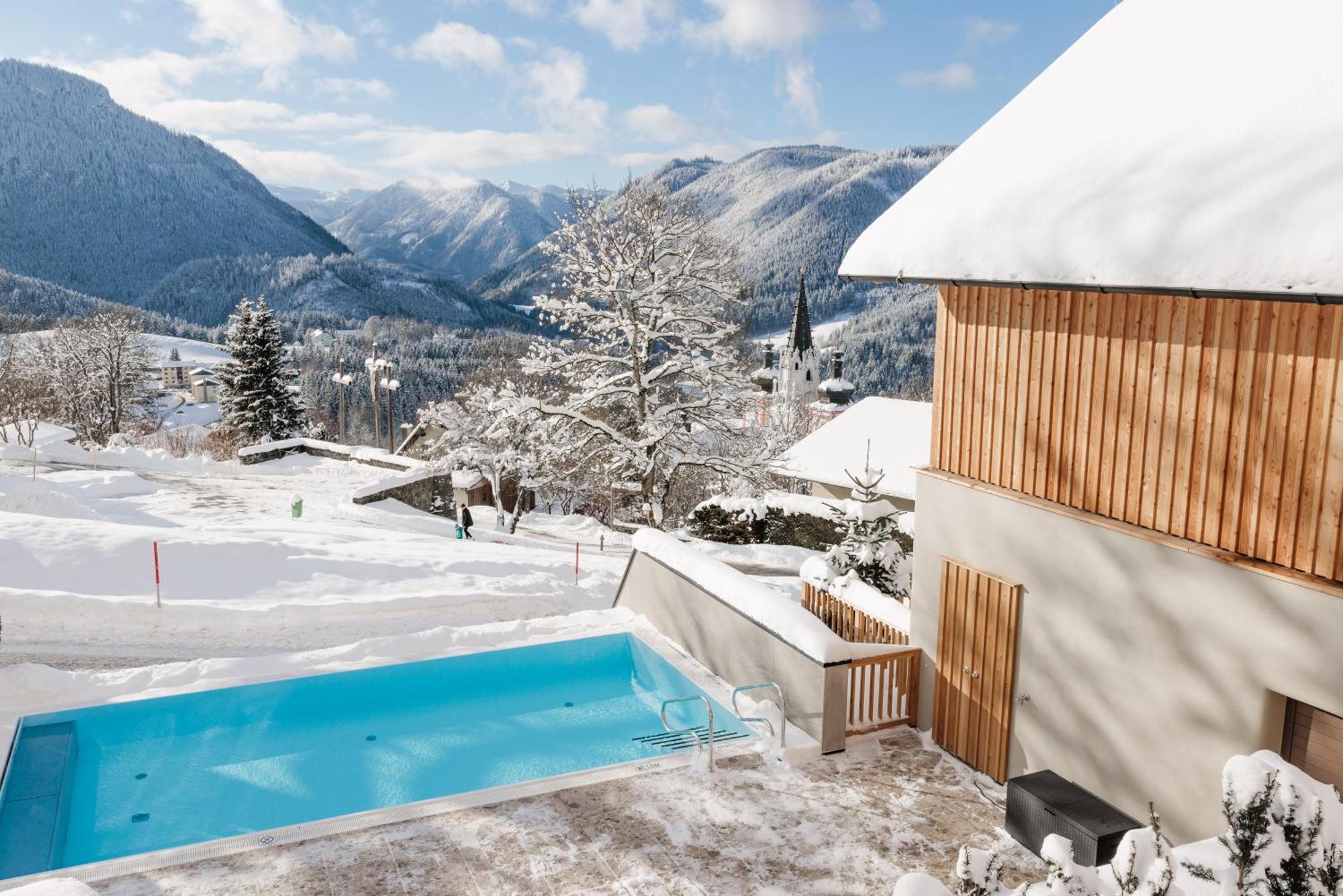 Hideaway Hotel Montestyria Chalets & Suiten マリアツェル エクステリア 写真